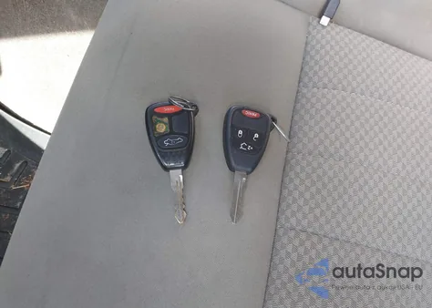 2005 Jeep Grand Cherokee Laredo из США, поврежденный, VIN 1J4GR48K85C629829